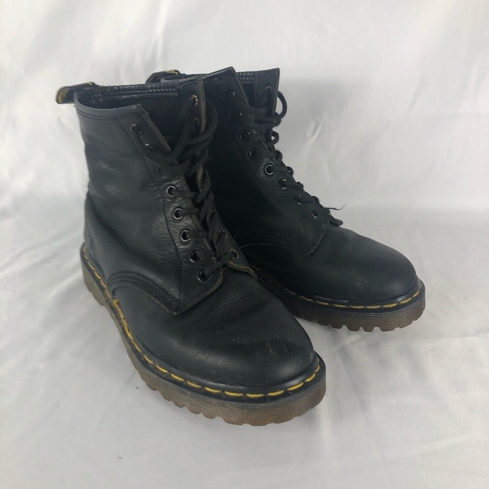 Authentic Made in England Black Dr Martens/Size 6